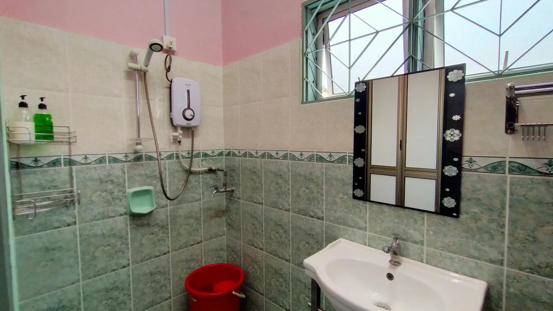 Malim Joyous Homestay Malacca